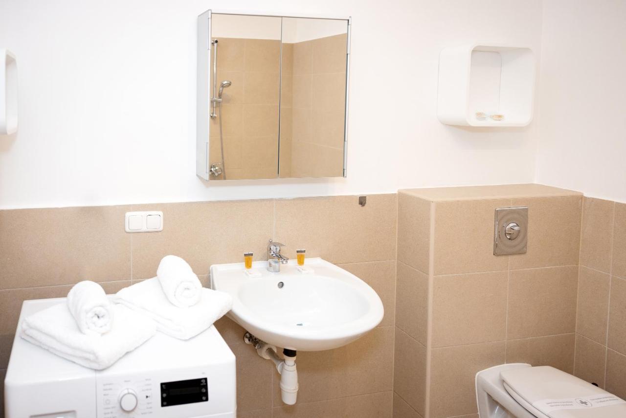 Premium 80 M2 Apartment - Free Parking Вена Экстерьер фото